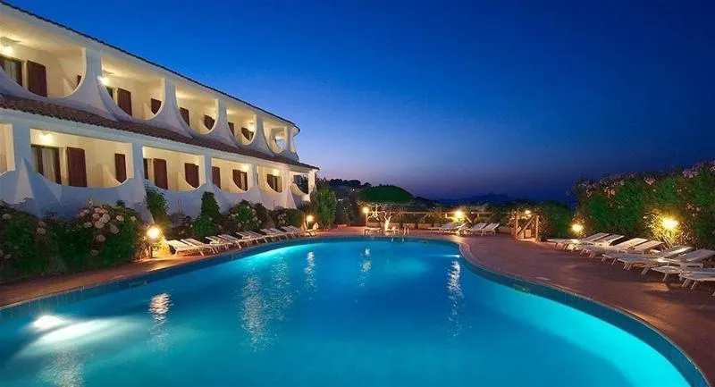 Pool, Punta Est, Olbia