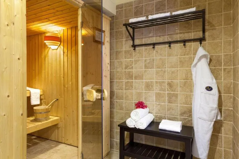 Sports and Entertainment, Apartamentos Ambassador, Tenerife
