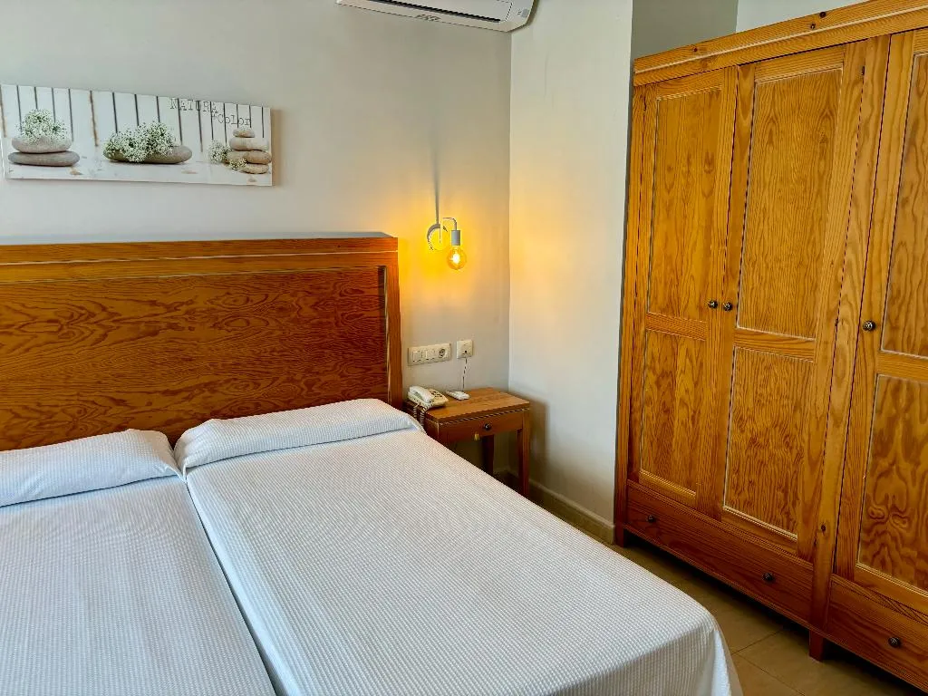 APARTMENT CAPACITY 4 ONE BEDROOM Room, Aparthotel Pinosol, Costa Blanca