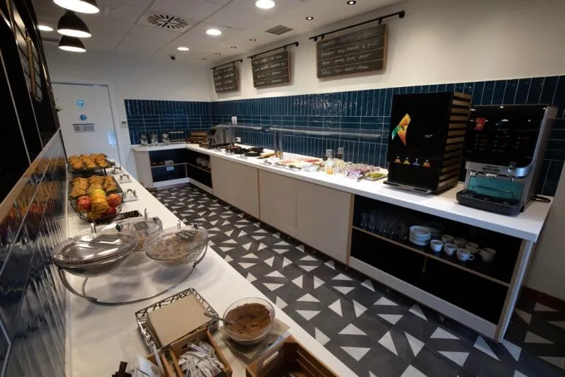 Restaurant, Travelodge Madrid Metropolitano, Madrid