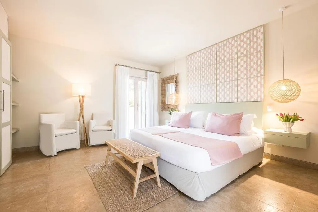 TWIN DELUXE WITH TERRACE Room, Sa Franquesa Nova, Majorca