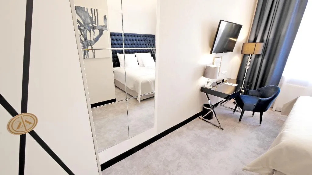 DOUBLE STANDARD Room, Szewska 22 Boutique, Krakow