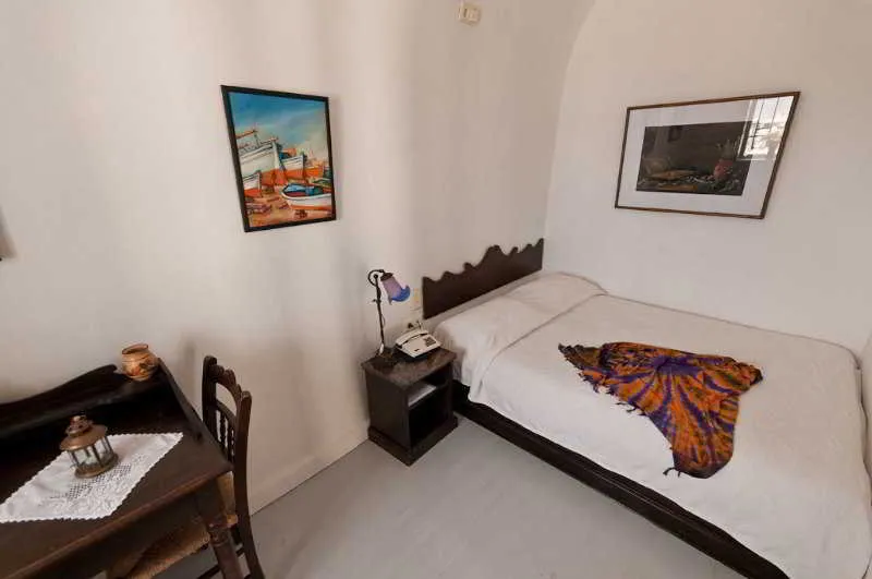 Room, Cori Rigas Suites, Santorini