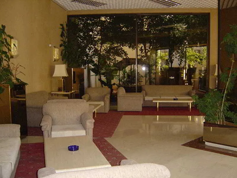 Lobby, Mistral, Athens