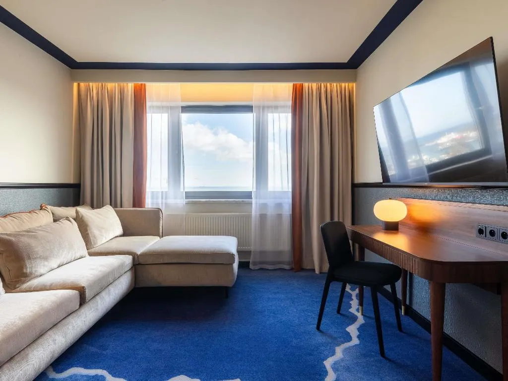 SUITE EXECUTIVE SEA VIEW Room, Mercure Gdynia Centrum, Gdansk