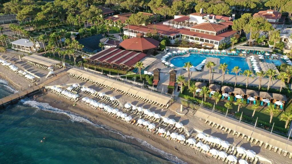 Pool, Crystal Flora Pearl Collection, Antalya