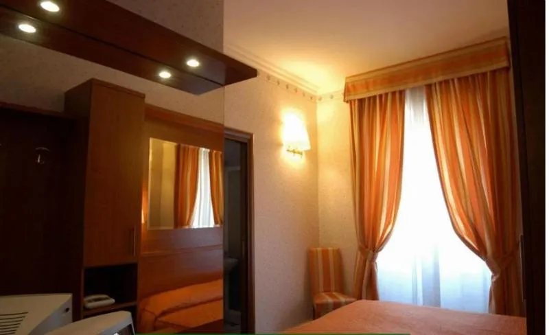 TRIPLE STANDARD Room, Dina Hotel, Rome