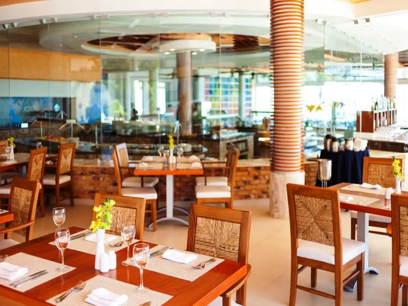 Restaurant, The Reef CocoBeach, Playa Del Carmen