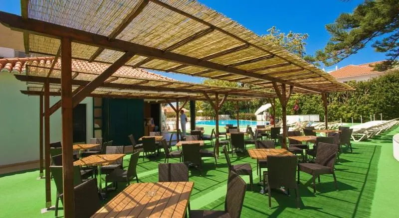 Terrace, Girassol Suite Hotel, Madeira