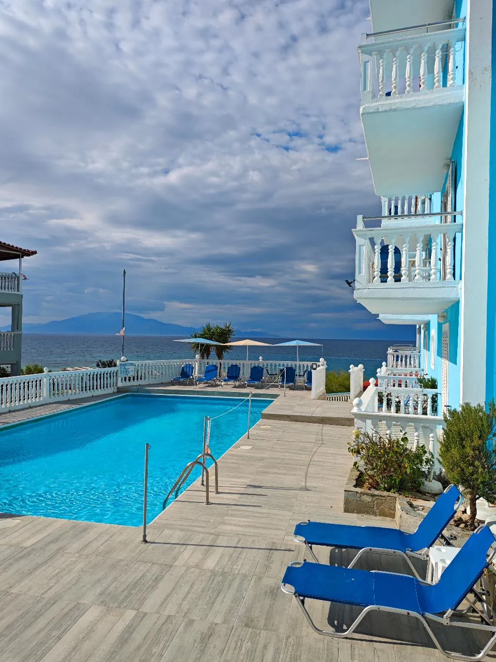 Sports and Entertainment, Clear Horizon, Zante