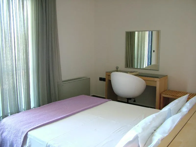 Room, Sugar & Almond, Corfu
