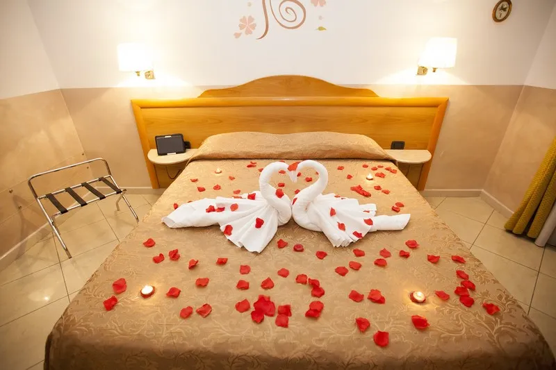 Room, Casablanca, Naples