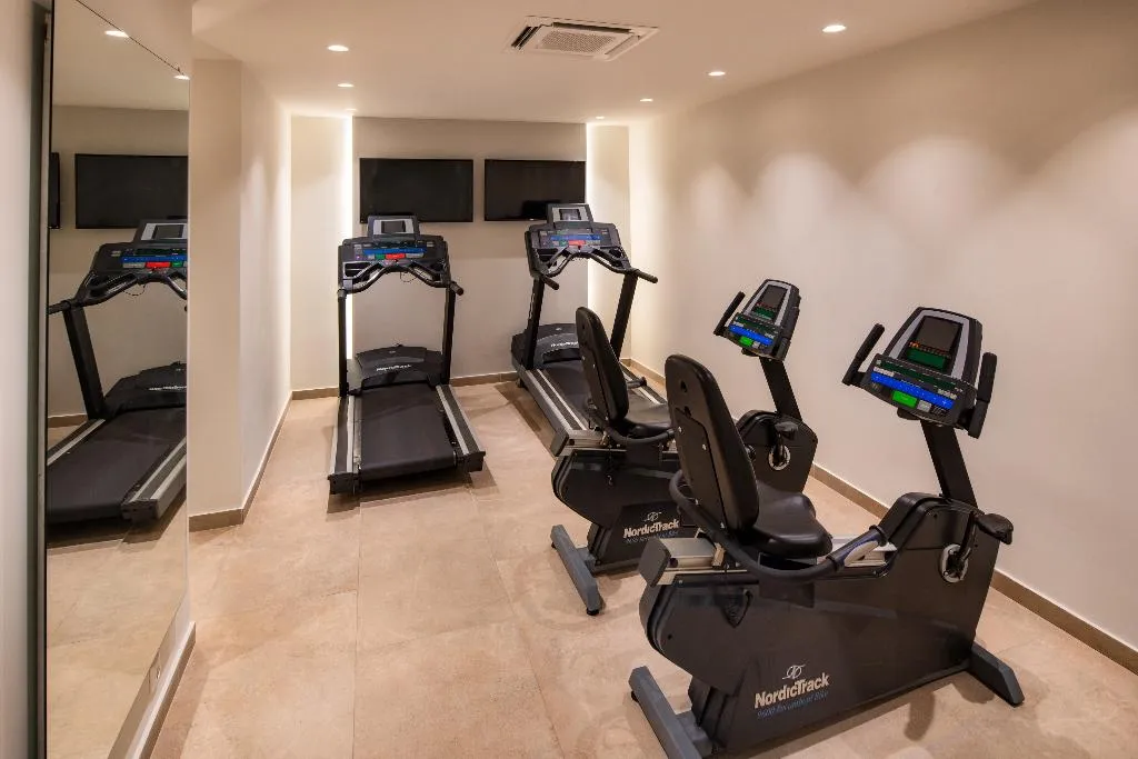 Sports and Entertainment, TUI BLUE Meltemi - Adults Only, Santorini
