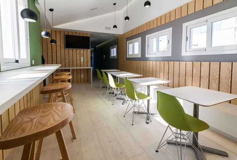 Sports and Entertainment, B&B Hotel Madrid Centro Fuencarral 52, Madrid