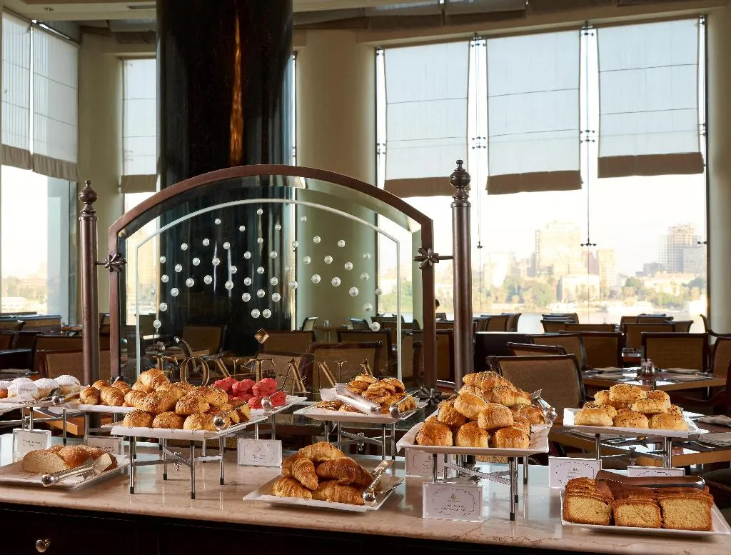 Restaurant, Hilton Cairo Grand Nile, Cairo