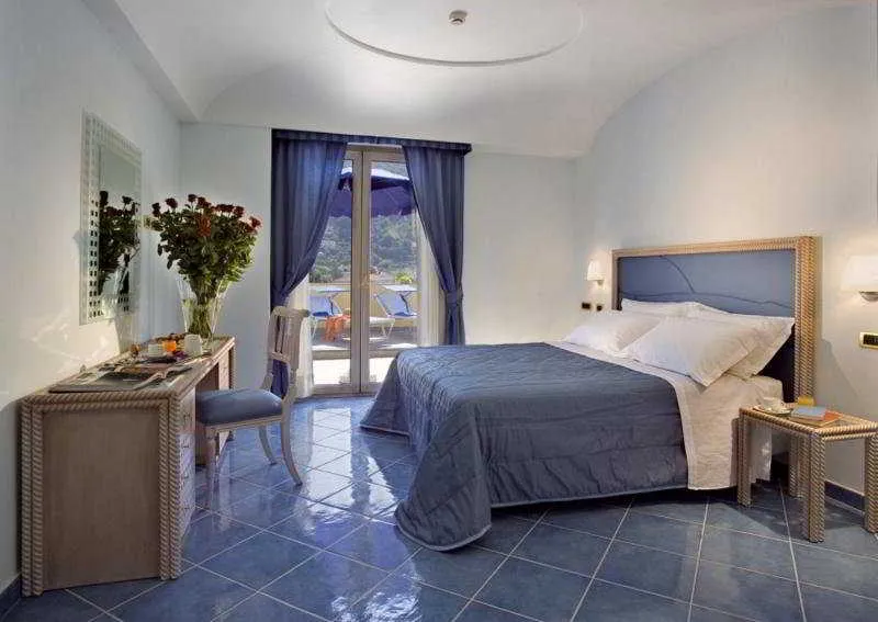 Room, Aragona Palace Hotel, Naples