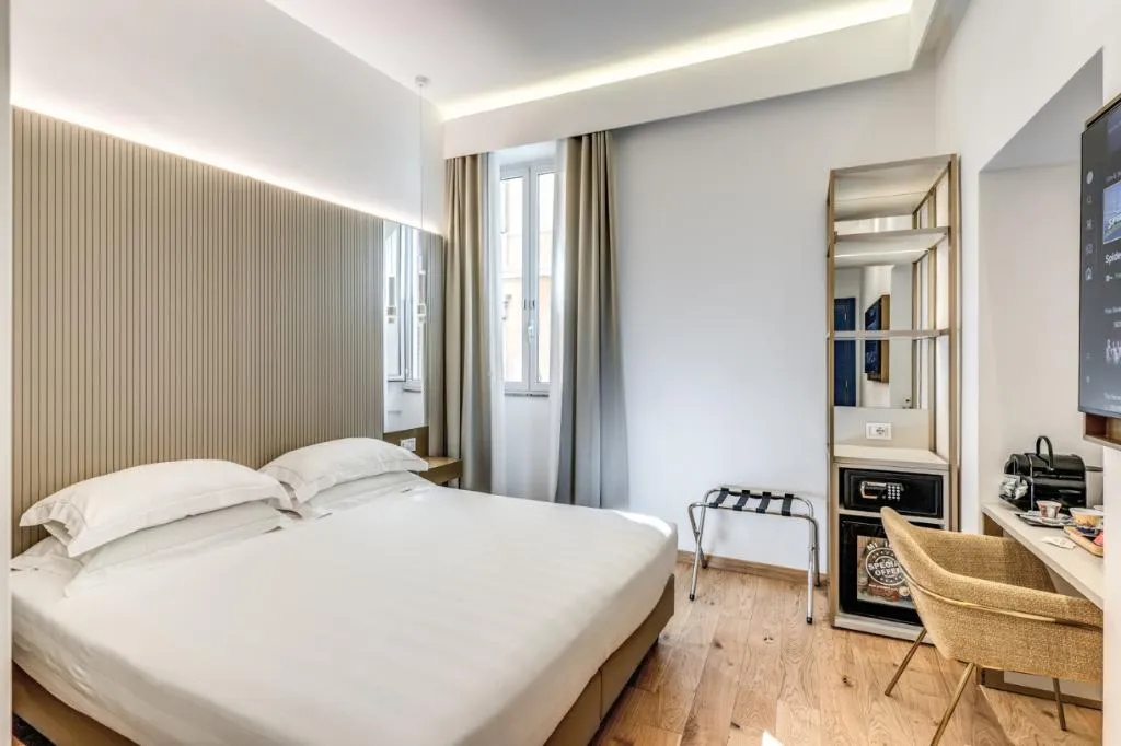 SINGLE STANDARD Room, Relais Trevi 95 Boutique Hotel, Rome