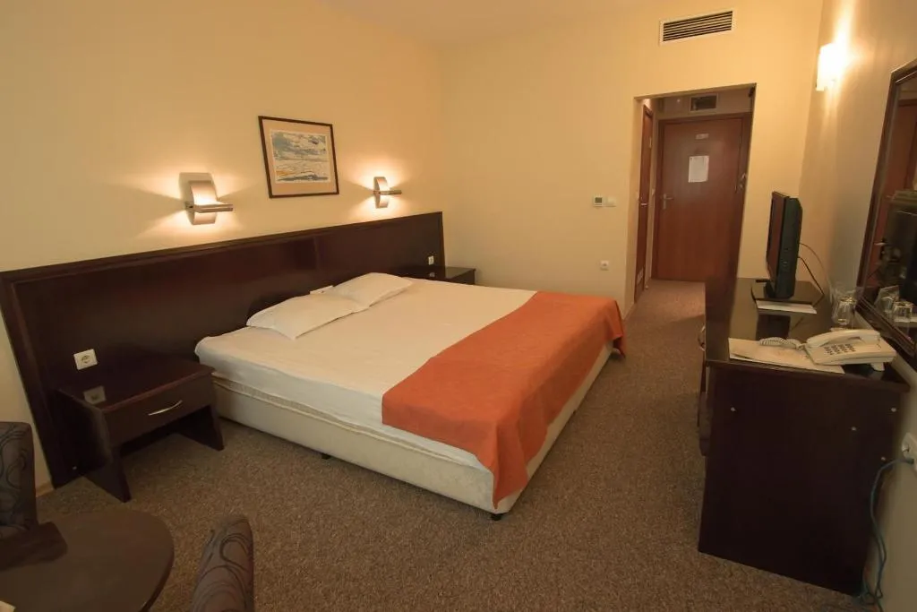 DOUBLE STANDARD Room, Divesta, Varna