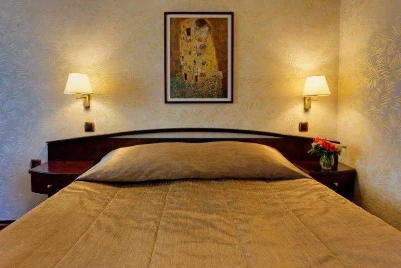 Room, Capitol, Varna