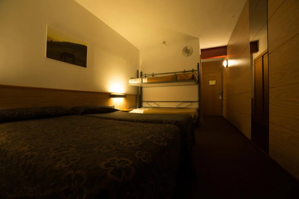 SINGLE WITH TERRACE Room, Alp Hotel Masella, Costa Brava