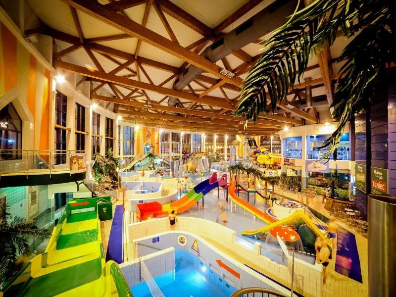Sports and Entertainment, Hotel Swing, Krakow