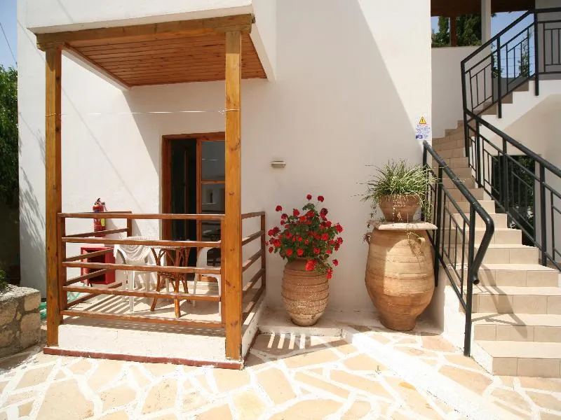 STUDIO CAPACITY 2 Room, Classic Apts, Crete
