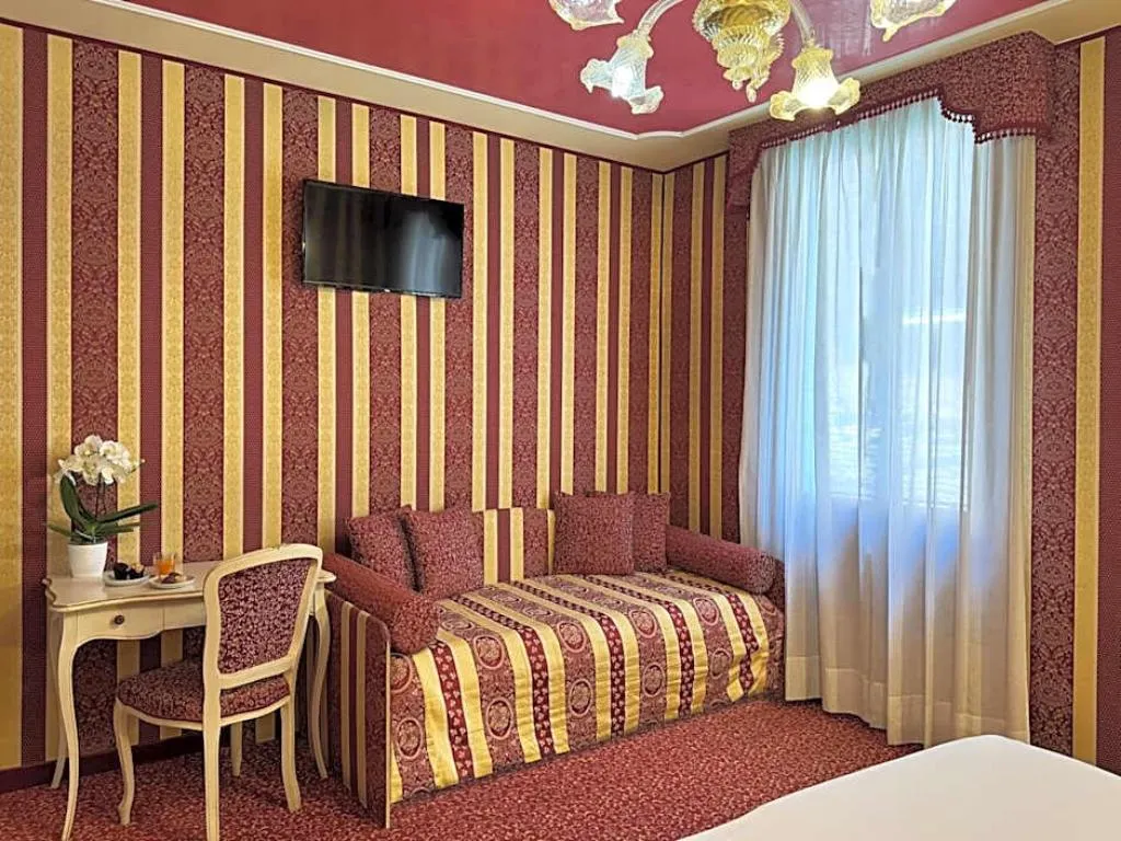TRIPLE STANDARD Room, Hotel Alcyone, Venice