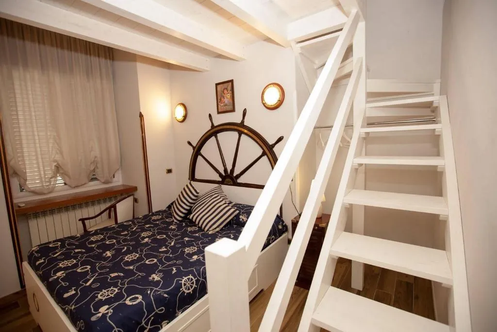 QUADRUPLE STANDARD Room, Hotel Ausonia, Naples
