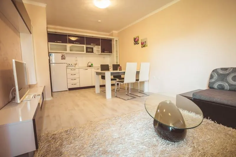 Room, Bahami, Bourgas