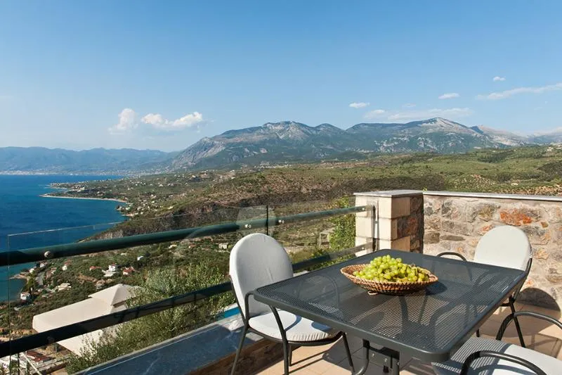 VILLA WITH PRIVATE POOL Room, Searocks Exclusive Village, Kalamata
