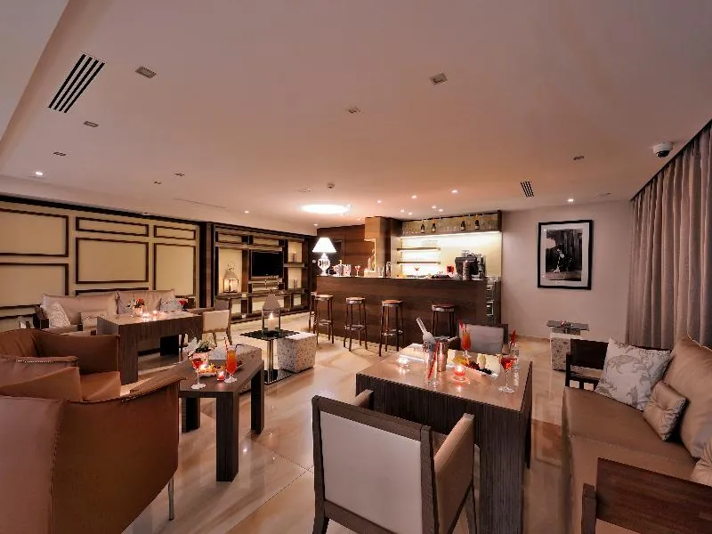 Bar, Kenzi Sidi Maarouf Hotel, Casablanca