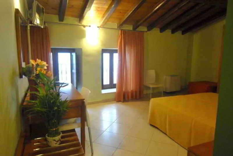 Room, Federico II, Catania
