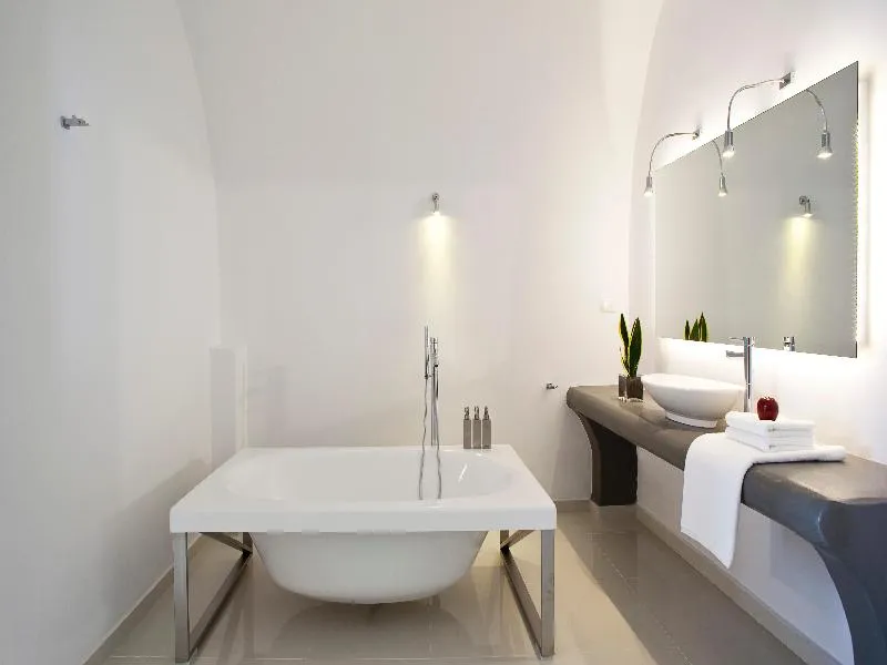 SUITE SUPERIOR SEA VIEW Room, Katikies Chromata Santorini - The Leading Hotels, Santorini