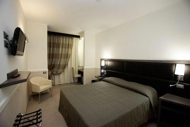 DOUBLE STANDARD Room, Artis Hotel, Rome