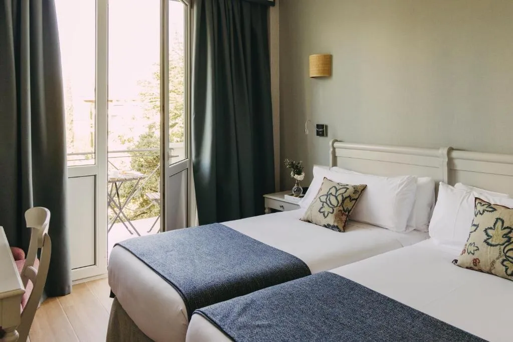 DOUBLE SINGLE USE DELUXE WITH TERRACE Room, Pax Torrelodones, Madrid