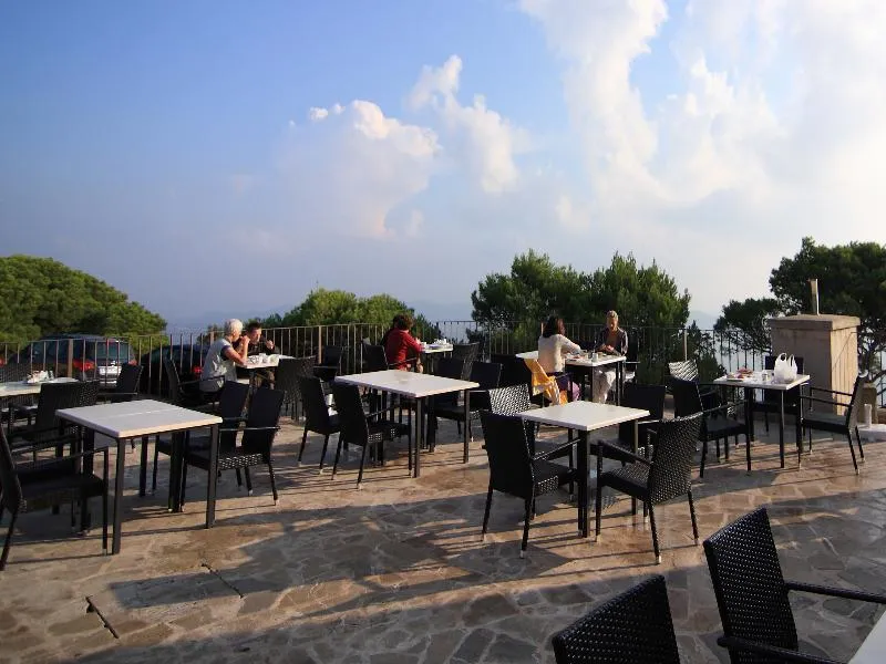 Terrace, Petit Hotel Hostatgeria Sant Salvador, Majorca