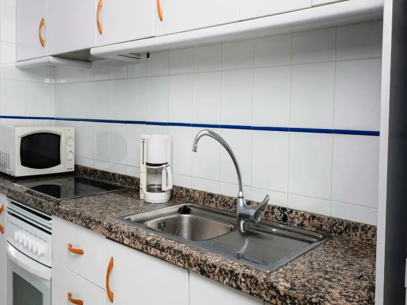 APARTMENT CAPACITY 7 THREE BEDROOMS Room, Rubino, Costa Blanca