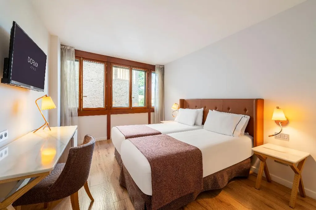 Room, Dorma Casa de los Linajes, Madrid