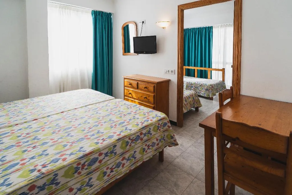 Double or Twin WITH TERRACE Room, Amic Can Pastilla, Majorca