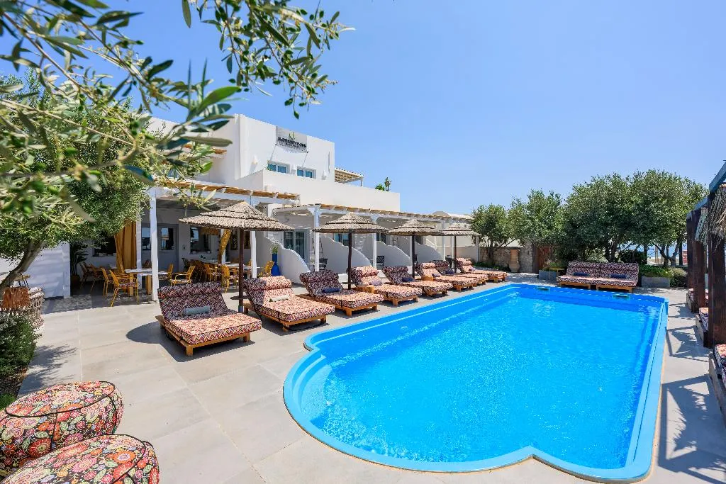 Pool, Impressive One, Santorini