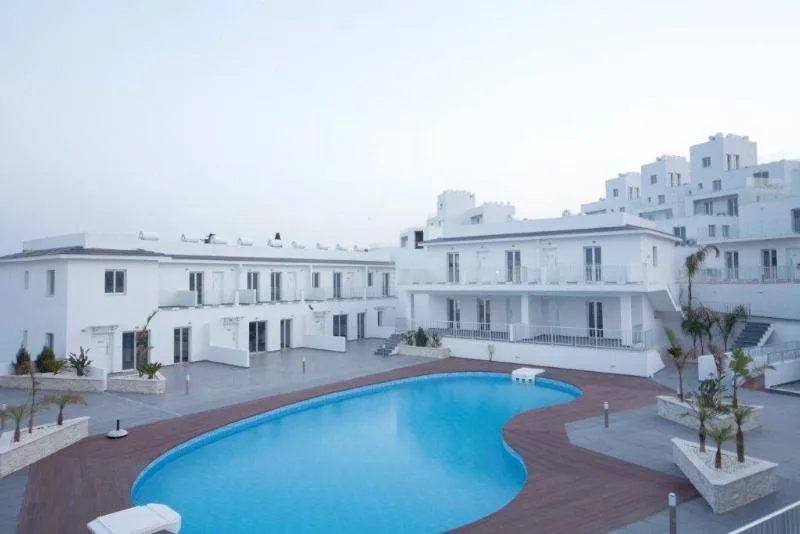 Pool, High View Garden Apartment, Cyprus