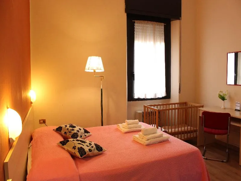 Double or Twin STANDARD Room, Europa Hotel, Milan