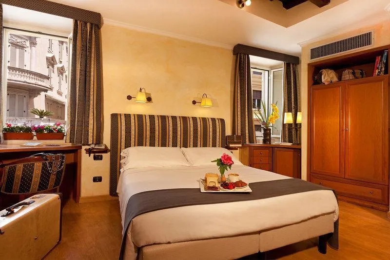 General view, La Fenice, Rome