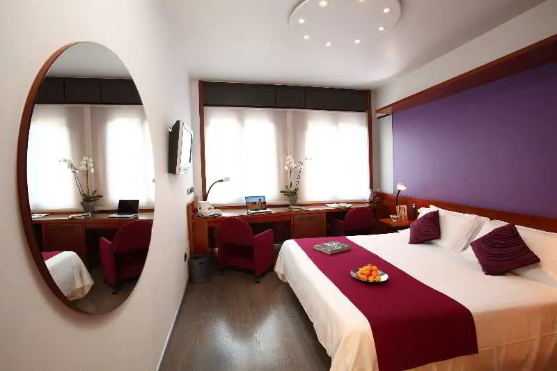 Room, Mediolanum, Milan