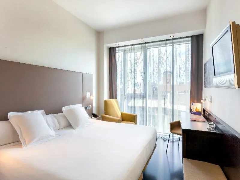 DOUBLE SINGLE USE SUPERIOR Room, Occidental Madrid Este, Madrid