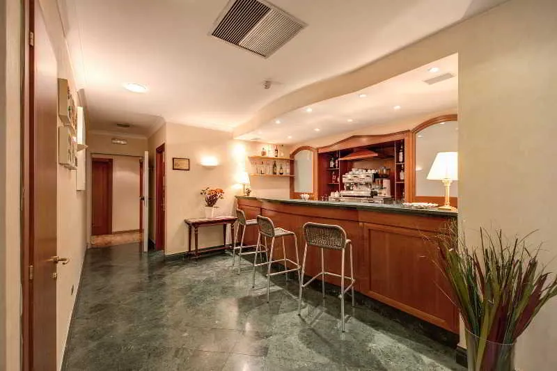 Bar, Romoli, Naples
