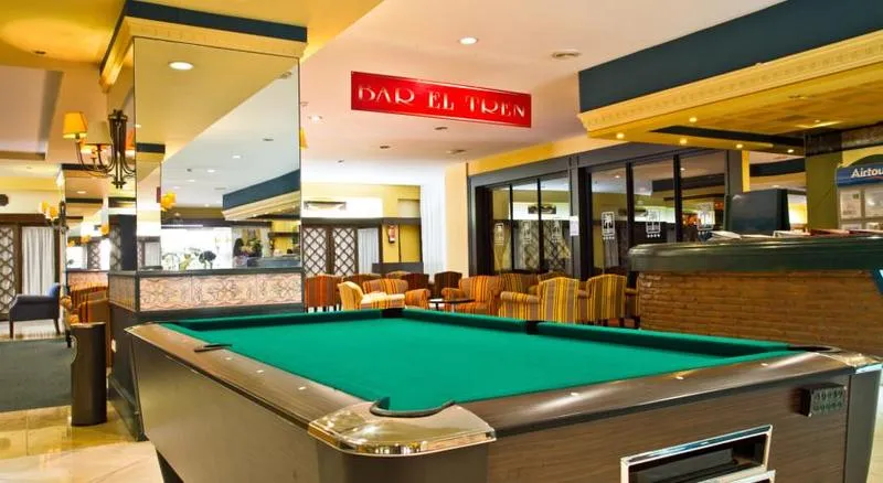 Sports and Entertainment, Las Palmeras, Costa Del Sol