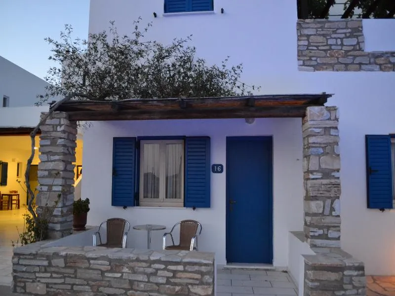 General view, Brothers Hotel, Santorini