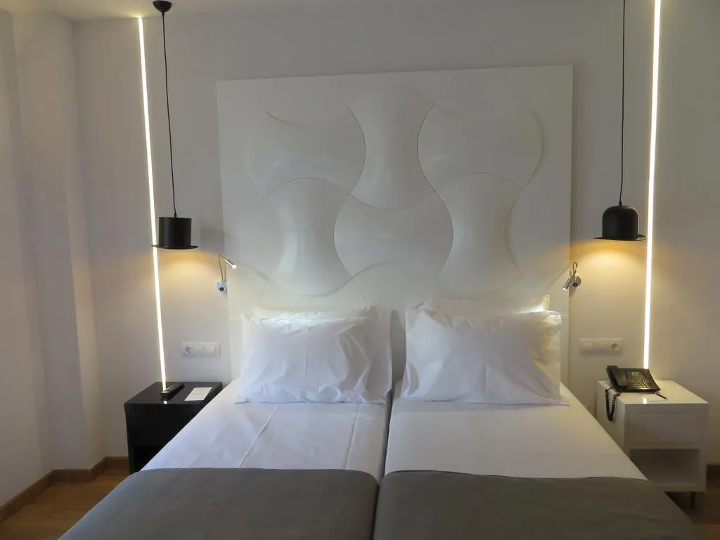 FAMILY ROOM STANDARD Room, Evenia Rocafort, Barcelona