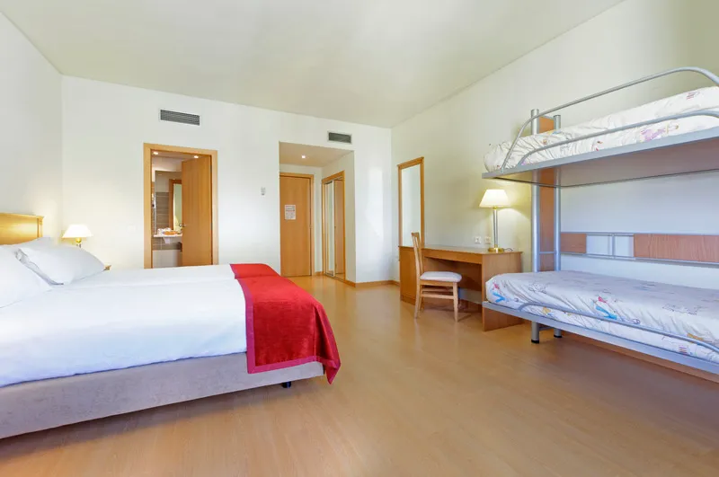 Double or Twin STANDARD Room, TRYP Porto Centro Hotel, Porto